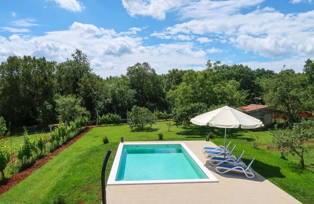 Casa de vacaciones con A/C, piscina privada, WIFI, TV, terraza, mascotas permitida, aparcamiento