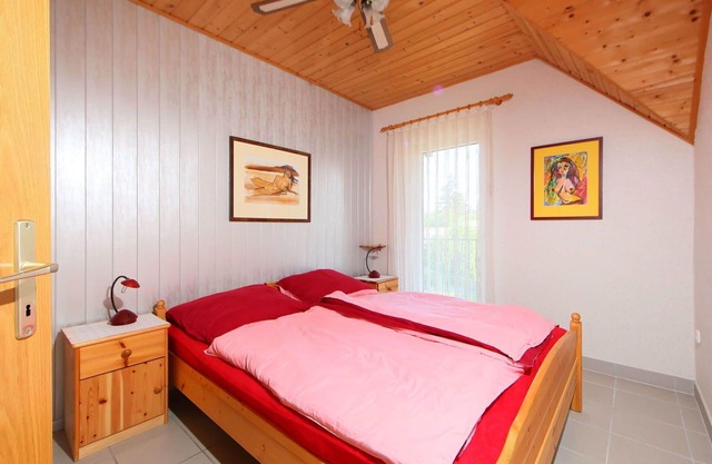 Preciosa casa de vacaciones para 7 personas con WIFI, TV, patio y aparcamiento