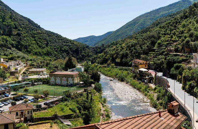 Maravillosa casa de vacaciones para 3 personas con terraza y aparcamiento