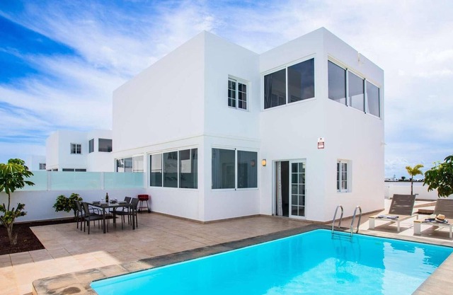 Beautiful villa in Playa Blanca