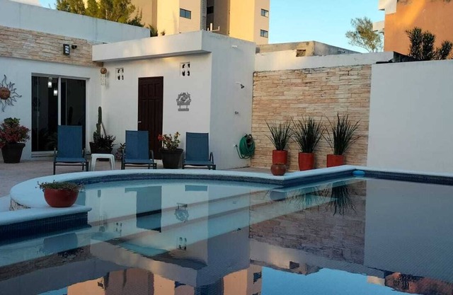 Beautiful Villa in Progreso With Pool and Garden, Next to the Beach