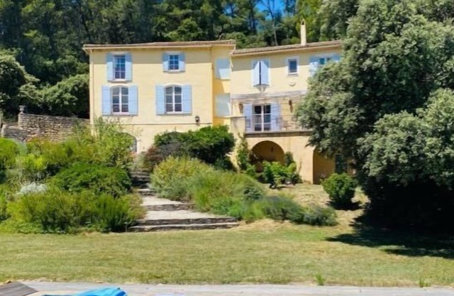 Precio de última hora TOP Villa cerca de Avignon con vistas al Mont Ventoux