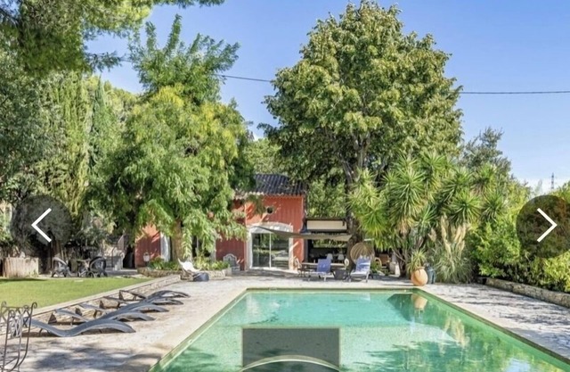 Piscina VILLA HERMOSA, jacuzzi, tranquilo jardín elevado, en Marsella Puertas