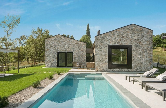 Beautiful Villa Ulmus, in Istria, with a Pool
