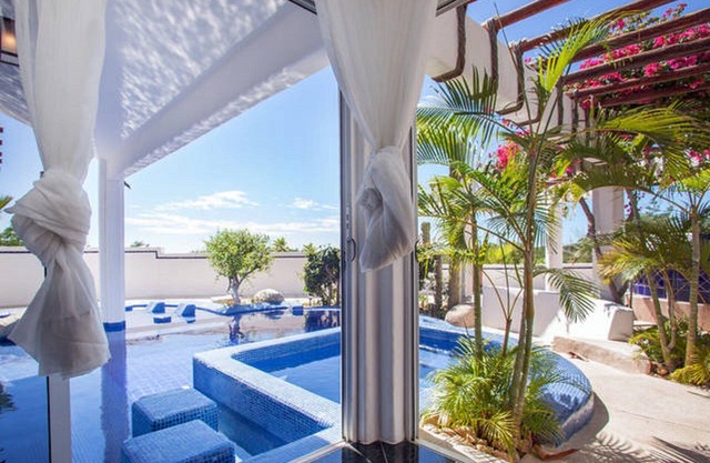 HERMOSA VILLA CON PISCINA PRIVADA