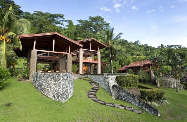 Hermosa villa con piscina en Backwash Bay
