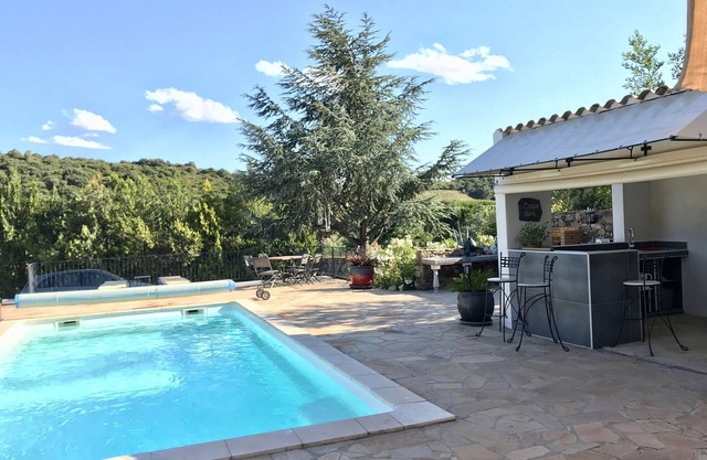 Precioso chalet con piscina privada climatizada