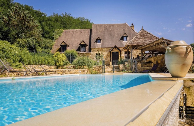Bonito chalet con piscina privada en el lote cerca de Sarlat / Dordogne