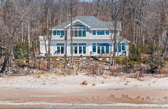 Beautiful Waterfront Estate