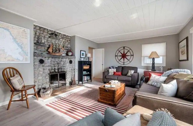 Beautiful Waterfront Cottage on Georgian Bay