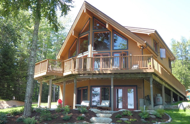 Beautiful waterfront home only 25 minutes to Acadia National Park!