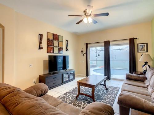 Beautiful Windsor Palms 4 Bed South Facing Pool villa