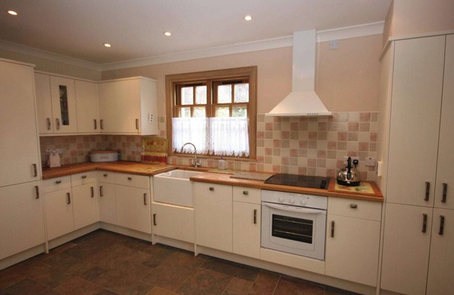 2 bedroom accommodation in Ardmillan by Girvan