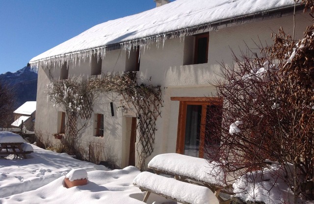 Granero antiguo bellamente convertido cerca de Bourg D'Oisans - 19- / 21 adultos + 2 niños