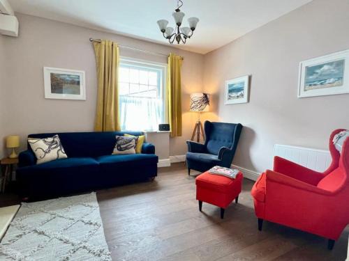 Beautifully decorated bright and cosy cottage