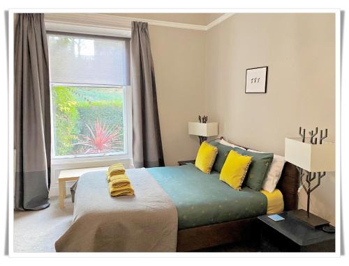 Beautifully Decorated 2Bed Apt- Gem in City Center