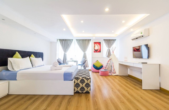 Christina's NTM1 ∙ Signature STUDIO en CENTRAL