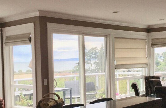 Maravillosa casa con vista al mar en White Rock