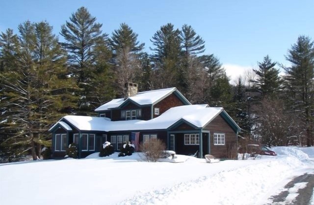 Bellamente mantenido casa personalizada en 7 acres - 3 millas de Stratton Access