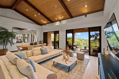 Beautifully Remodeled Condo w - Pool