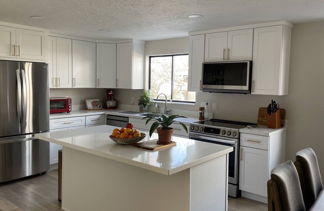 Beautifully Remodeled Home in a Wonderful Neighborhood!