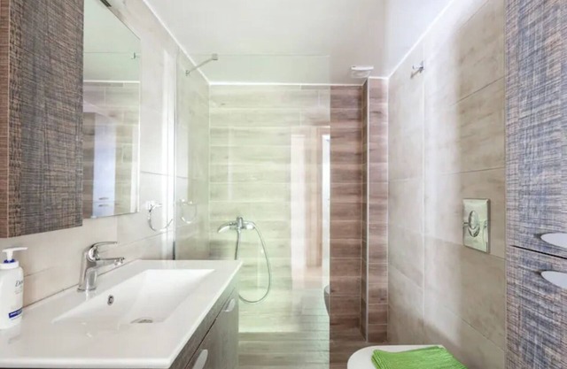 Apartamento convenientemente reformado
