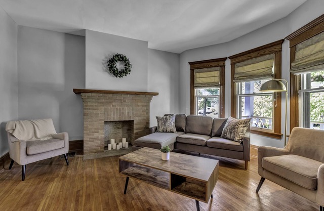Beautifully Renovated 3 bedroom Elmwood Village Apt