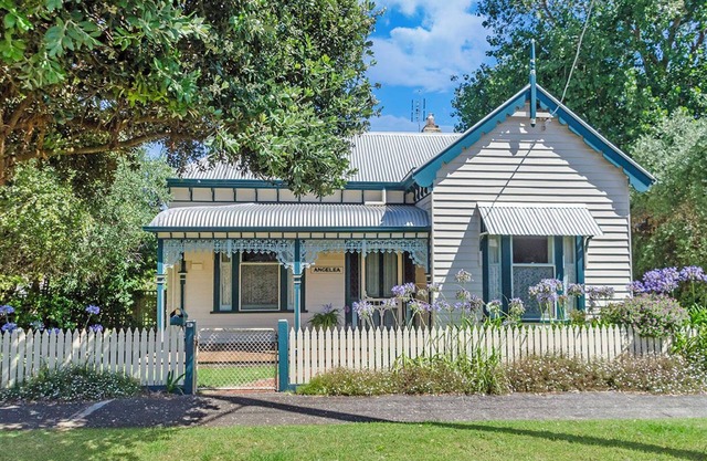 Beautifully Renovated Home Away From Home