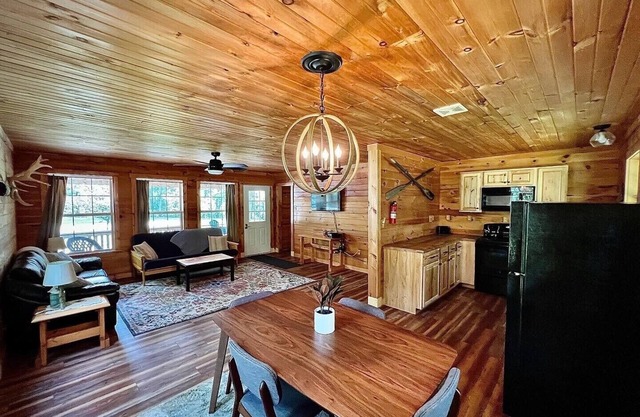Hermosa cabaña en el corazón de Manistee National Forest