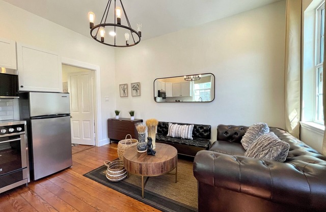 Beautifully Restored! 3 Bedroom Home - 15 Min FQ!