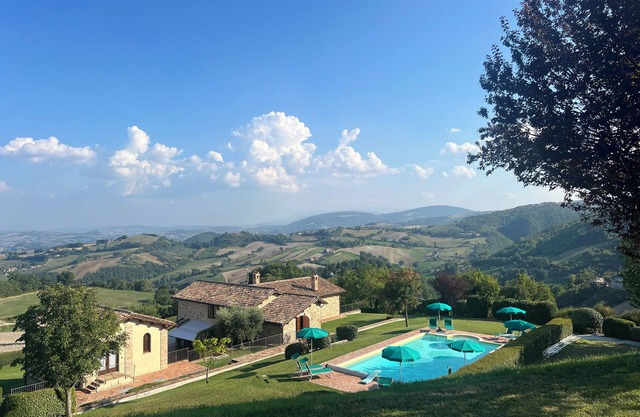 Villa bellamente restaurada con impresionantes vistas