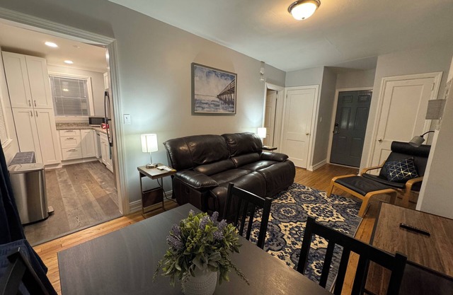 Beautifully Restored and Sunny 1 Bedrm Apt, Centrally Located, w Private Parking