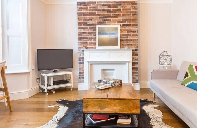 Modern 1 Bedroom Apartment in Dalston With Garden