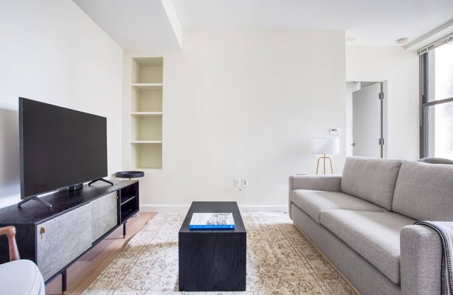 Beauty in Back Bay, 1BR w/ Gym, close to the Common by Blueground