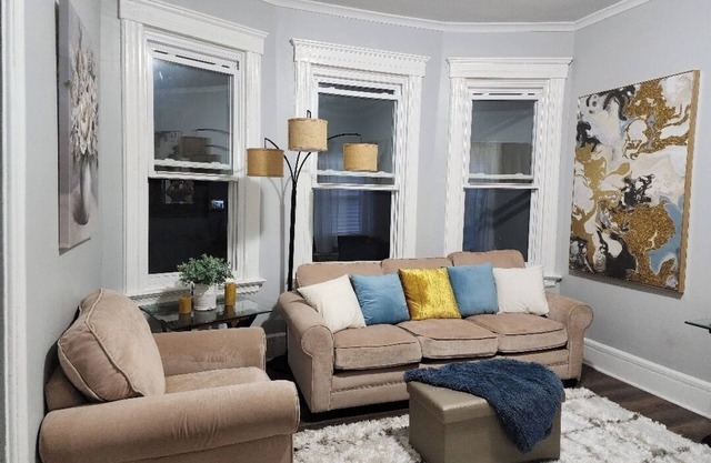 Beauty in the Heart of the City: Stunning 5BR Retreat Near NYC!