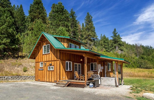 Beaver Hill Cabin near Plain