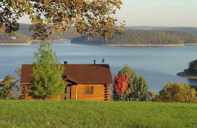 Beaver Lake Cabin with Boat Dock/Swim Deck/Boat Slips, Incredible Lake View!