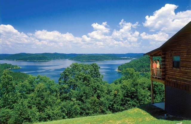 Beaver Lake View Cabin with Lake Access, Boat Dock, Boat Slips, Incredible View