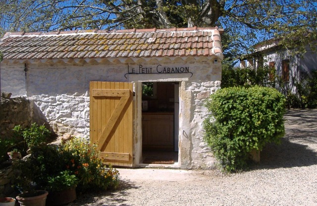 Bed and Breakfast 'Fanny' con piscina compartida, jardín compartido y Wi-Fi