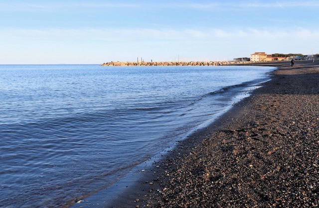 Bed and Parking Cecina Rooms