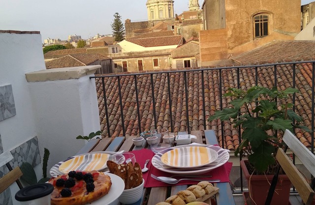Bed, Book & Breakfast Landolina