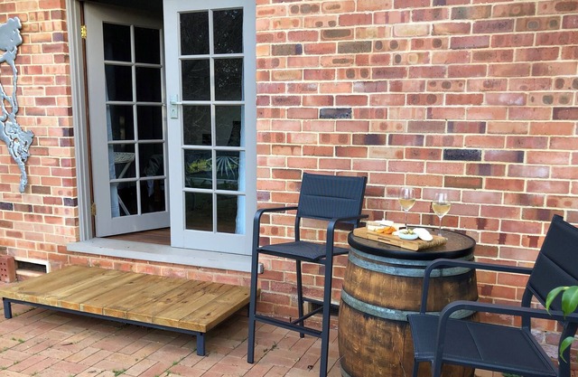 Bed & Breakfast located on 8 Acres only minutes from Town & the Blackwood River