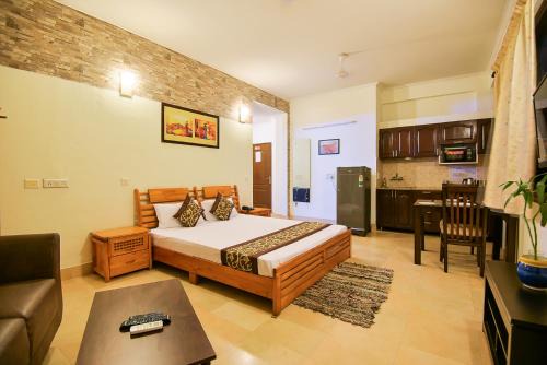 BedChambers Serviced Apartments, Near Golf Course Road