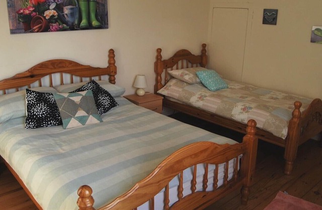 Bedroom With Ensuite Bathroom in Bnb, Breakfast Incl