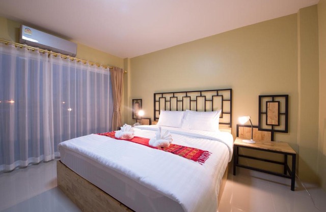 Bees Smile Hotel