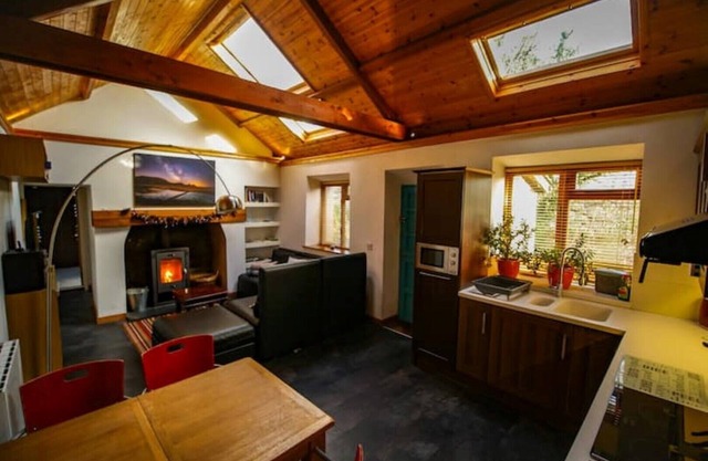 Beili Glas Cottage - Hideaway near nature.