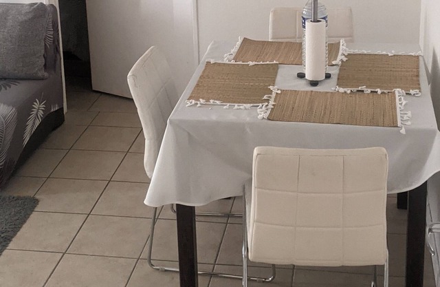 Bel Appartement Sécurisé, Calme et Sans Vis-à-vis, Proche de Toutes Commodités
