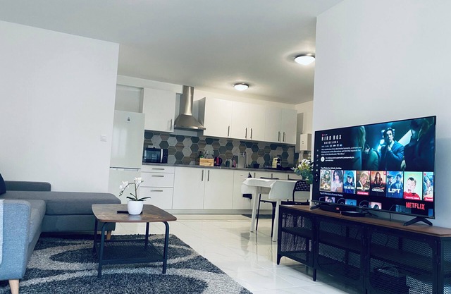 Bel Appartement Parisien F3/56m2: 2 Chambres+3 Lits+parking »paris»orly