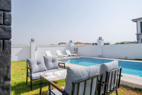 Belek kadriye land of legend otel karşısı luxe villa ön taraf