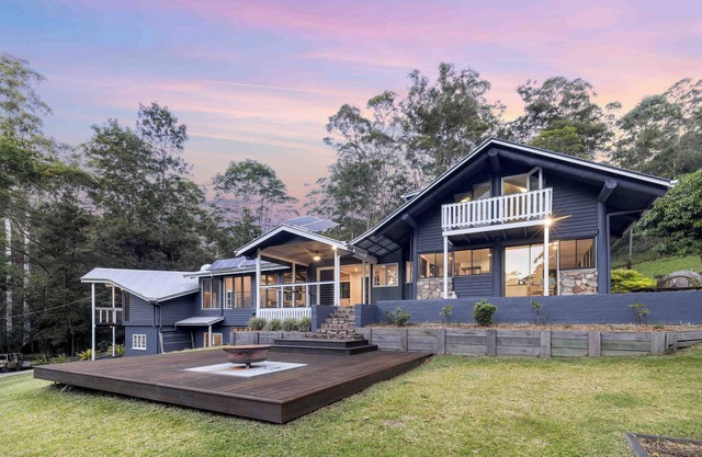 Belgowlah : Off Grid Peaceful Rural Escape for 6